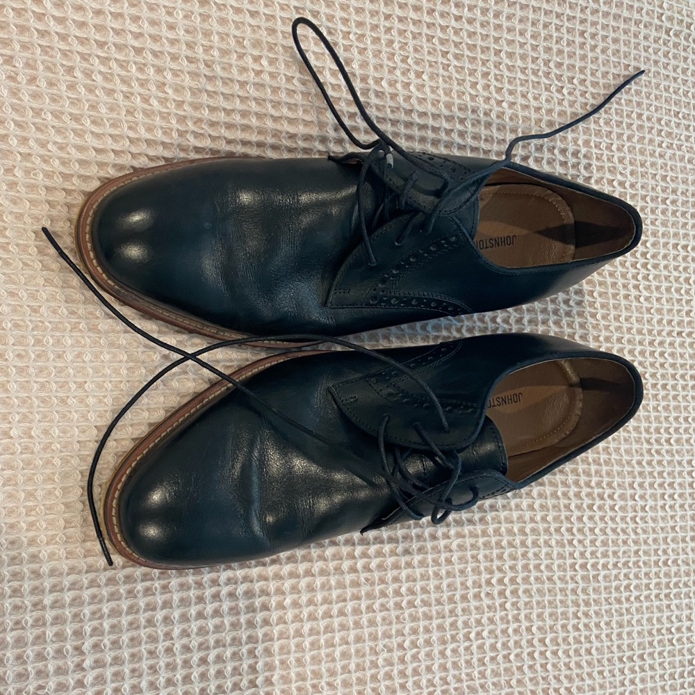 Johnston and Murphy Black Men’s Dress Shoes